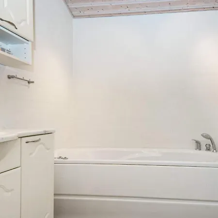 6 Person Holiday In Ebeltoft