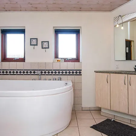 Liii Holiday home Tarm