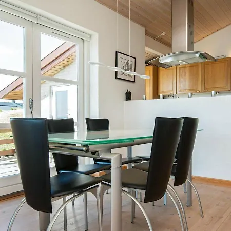 6 Person Holiday In *
