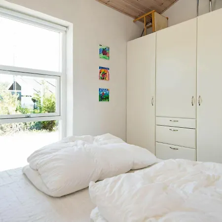6 Person Holiday In