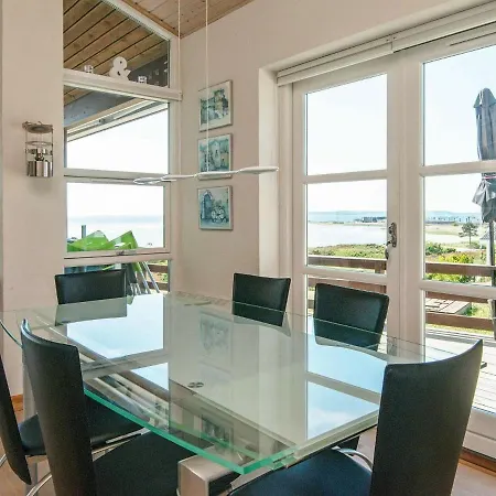 6 Person Holiday In * Ebeltoft